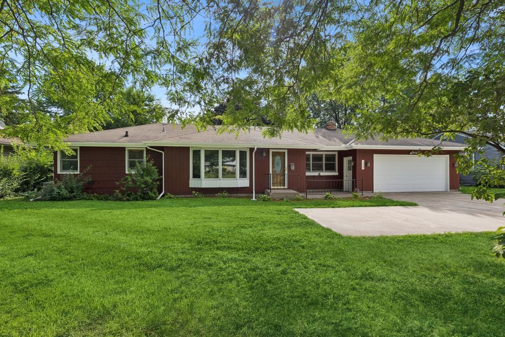 8439 Portland Avenue S, Bloomington, MN 55420