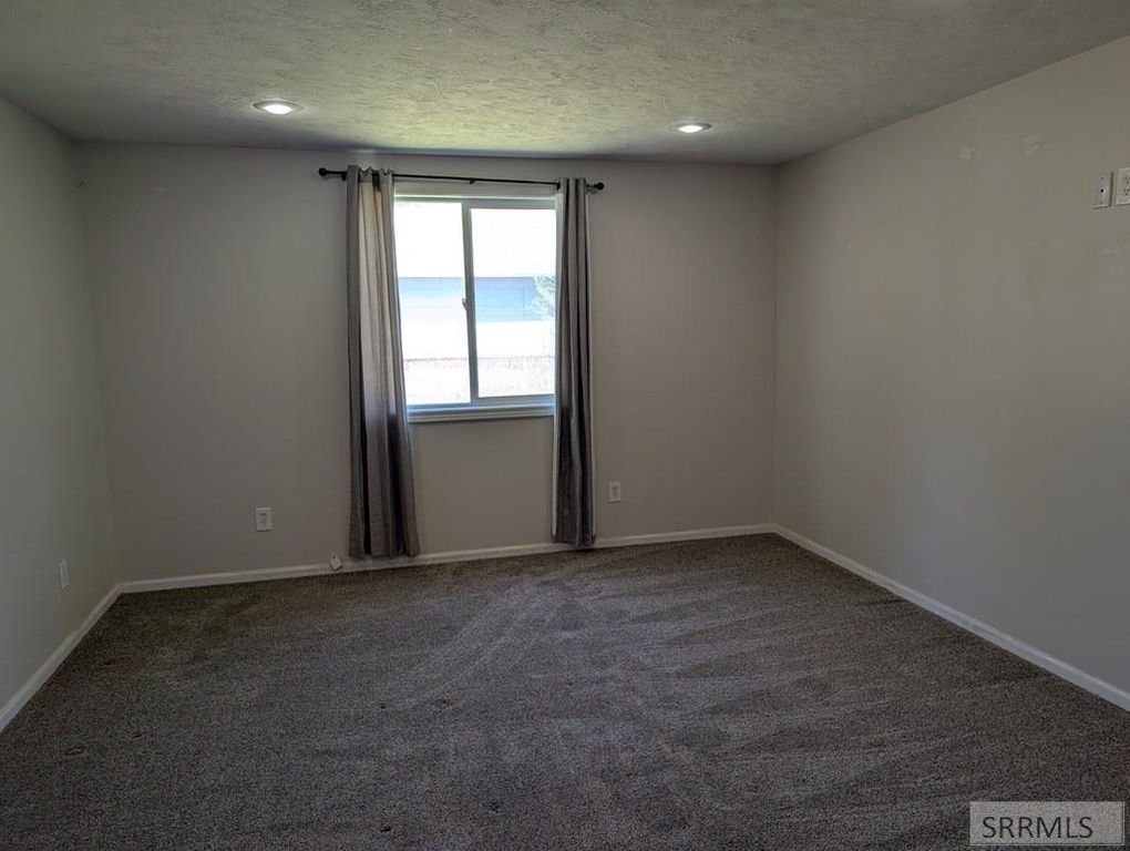 Image 10 of property listing at 1185 15 E, Idaho Falls, ID 83404