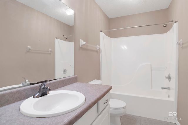 7665 Avery Lane, Daphne, AL 36526