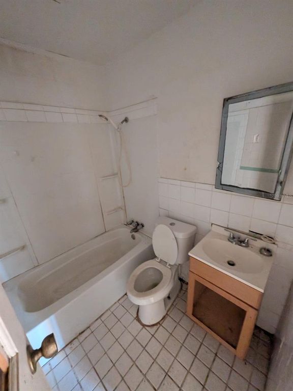 Image 6 of property listing at 545 EASY STREET, Merritt Island, FL 32953