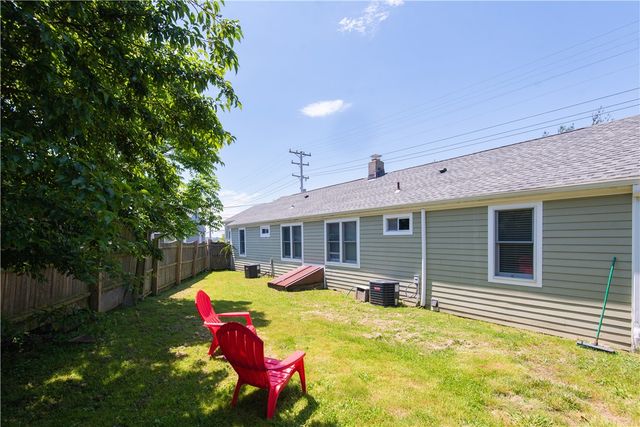 393 Aquidneck Avenue, Middletown, RI 02842