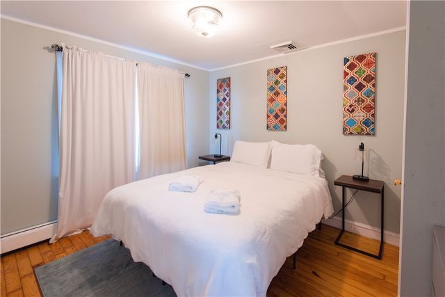 393 Aquidneck Avenue, Middletown, RI 02842