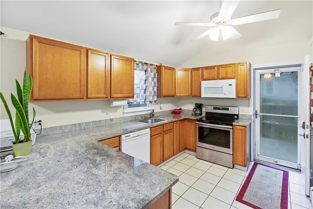 393 Aquidneck Avenue, Middletown, RI 02842