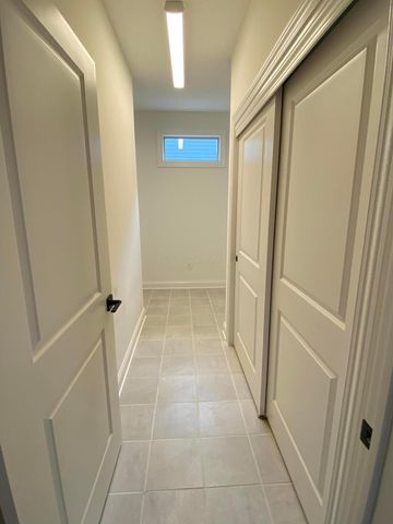 5647 Embassy Drive, Hilliard, OH 43026