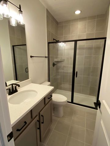 5647 Embassy Drive, Hilliard, OH 43026