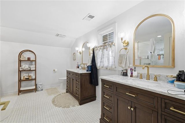 34 Bodie Road, Talking Rock, GA 30175