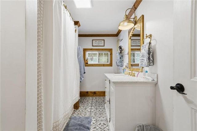 34 Bodie Road, Talking Rock, GA 30175