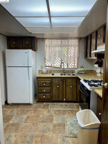 19361 Cherokee Rd, Tuolumne, CA 95379