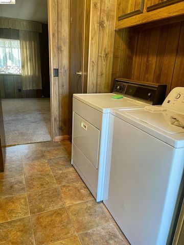 19361 Cherokee Rd, Tuolumne, CA 95379