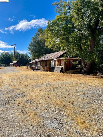 19361 Cherokee Rd, Tuolumne, CA 95379