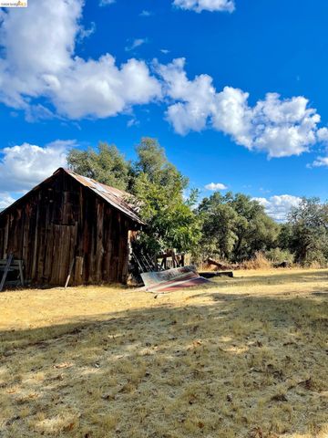 19361 Cherokee Rd, Tuolumne, CA 95379