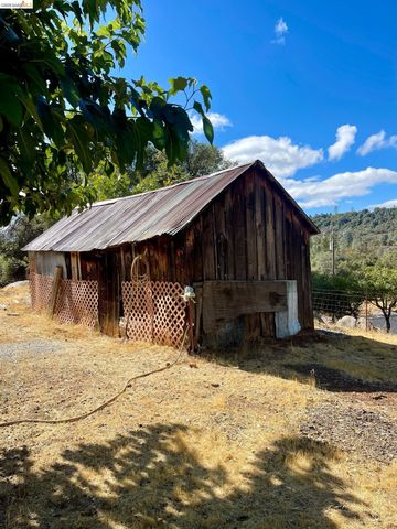 19361 Cherokee Rd, Tuolumne, CA 95379