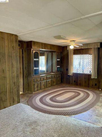 19361 Cherokee Rd, Tuolumne, CA 95379