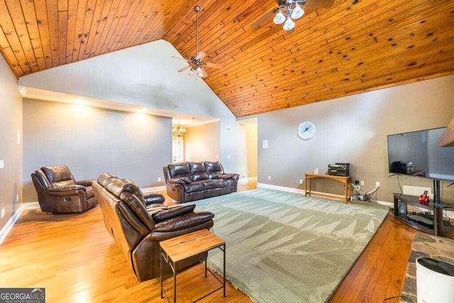 1058 David Mullis Road, Rentz, GA 31075
