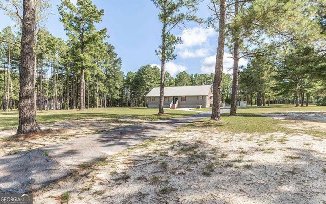 1058 David Mullis Road, Rentz, GA 31075