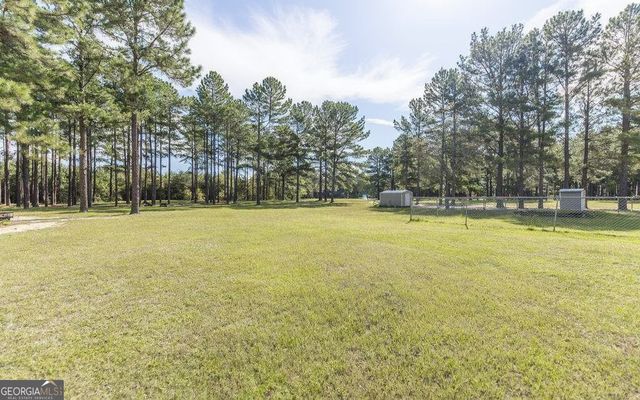 1058 David Mullis Road, Rentz, GA 31075