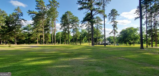 1058 David Mullis Road, Rentz, GA 31075