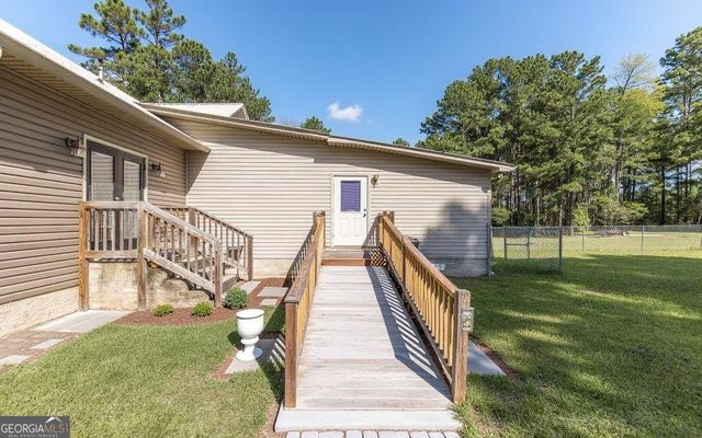 1058 David Mullis Road, Rentz, GA 31075