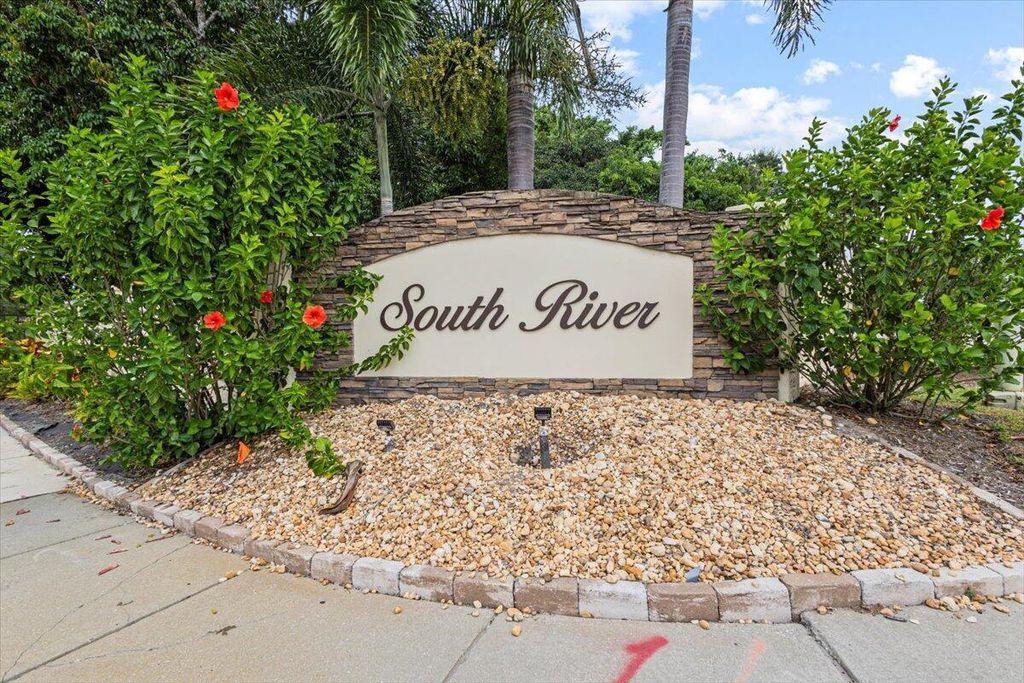511 SW South River Drive 103, Stuart, FL 34997