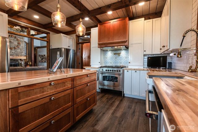 479 Fairway Drive, Friday Harbor, WA 98250