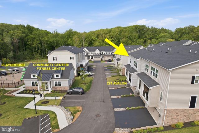 224 AVALON DR, Media, PA 19063