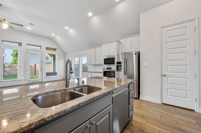 18202 Nisbet Crossing, Richmond, TX 77407