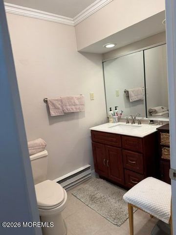 16 Pine Cluster Circle H, Manalapan, NJ 07726