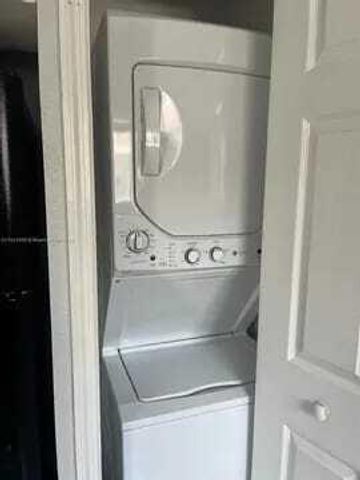 7211 NW 174th Terrace 203, Hialeah, FL 33015