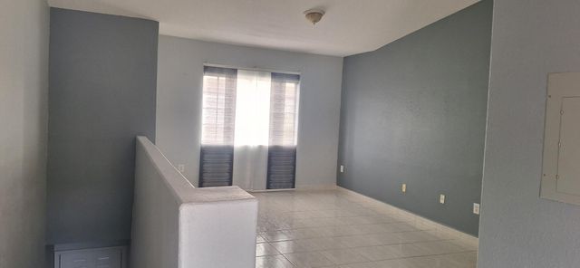 7211 NW 174th Terrace 203, Hialeah, FL 33015