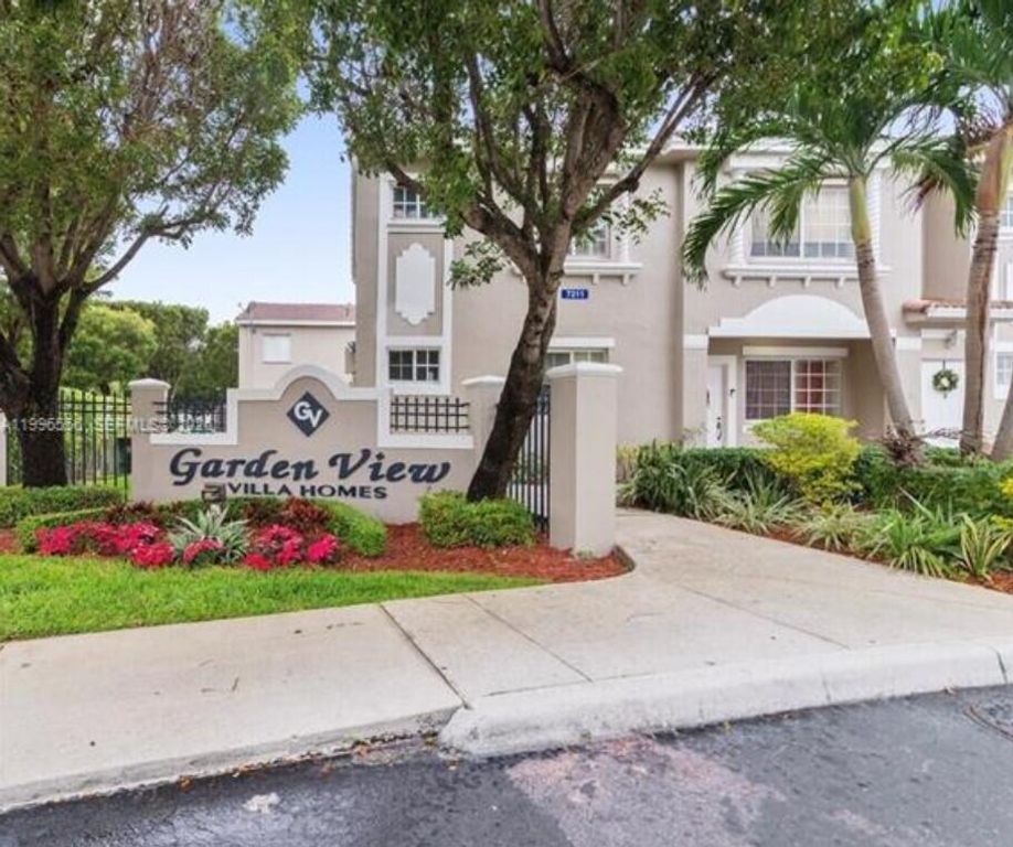 7211 NW 174th Terrace 203, Hialeah, FL 33015