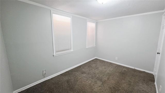 142 N BELLAIRE Avenue, Kansas City, MO 64123