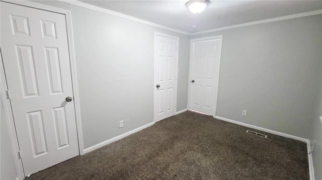 142 N BELLAIRE Avenue, Kansas City, MO 64123