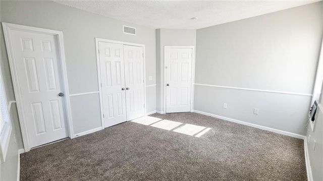 142 N BELLAIRE Avenue, Kansas City, MO 64123