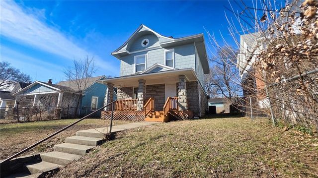 142 N BELLAIRE Avenue, Kansas City, MO 64123