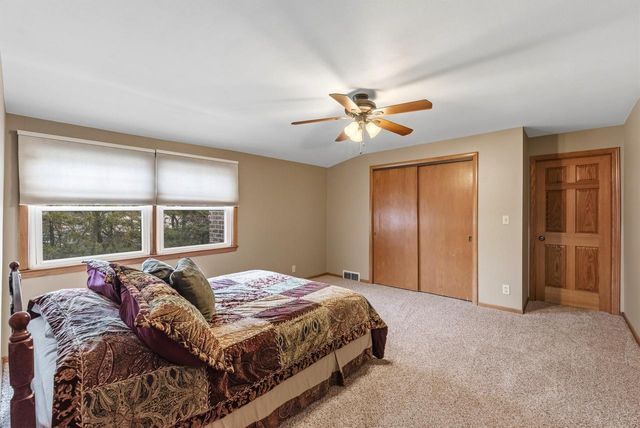 2658 Northwoods LANE, Port Washington, WI 53074