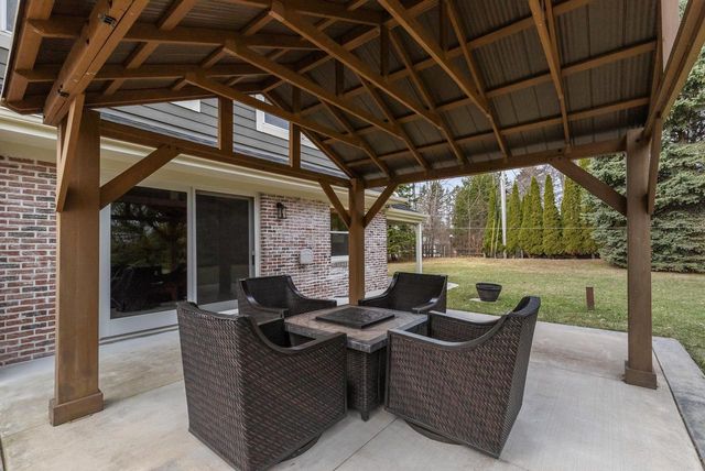 2658 Northwoods LANE, Port Washington, WI 53074