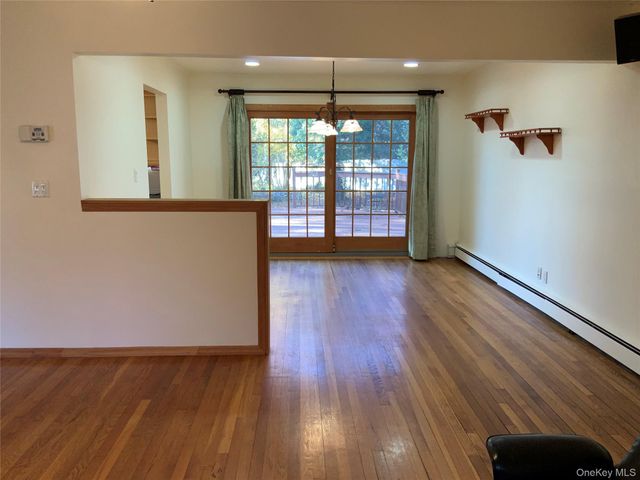 20 Gildare Drive, East Northport, NY 11731