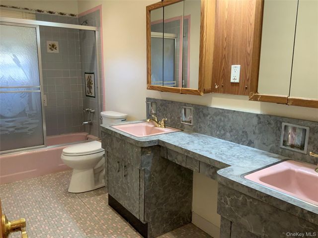 20 Gildare Drive, East Northport, NY 11731