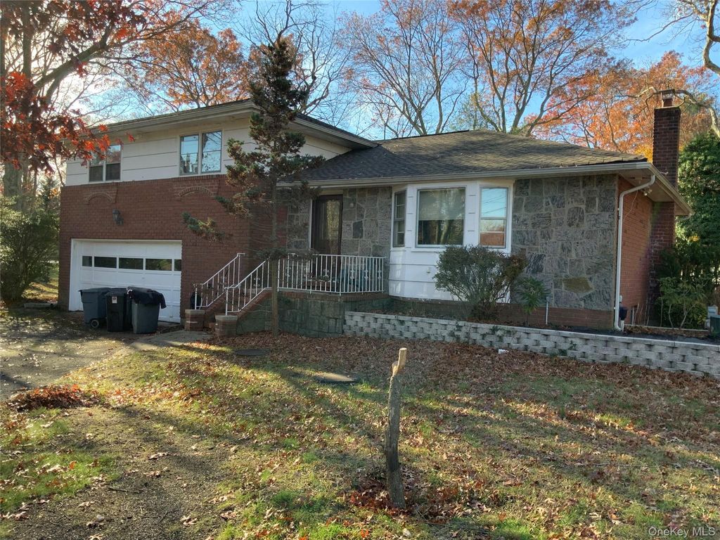 20 Gildare Drive, East Northport, NY 11731