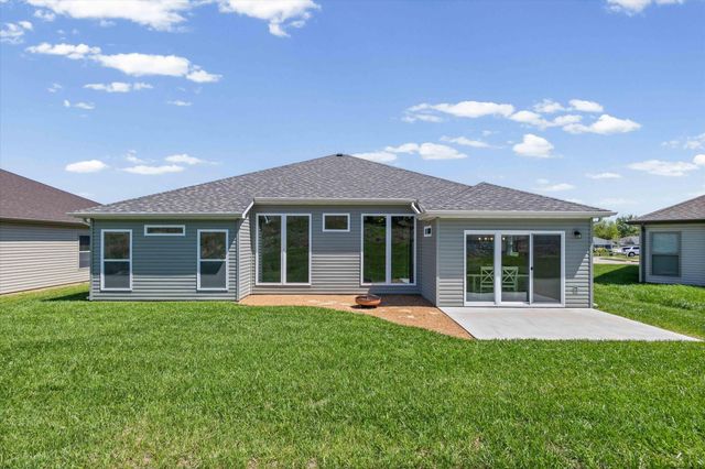 4069 W SNAPDRAGON DR, Columbia, MO 65203