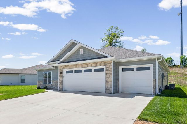4069 W SNAPDRAGON DR, Columbia, MO 65203