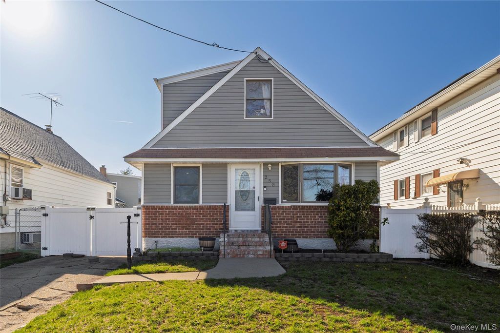 258 Benson Avenue, Elmont, NY 11003