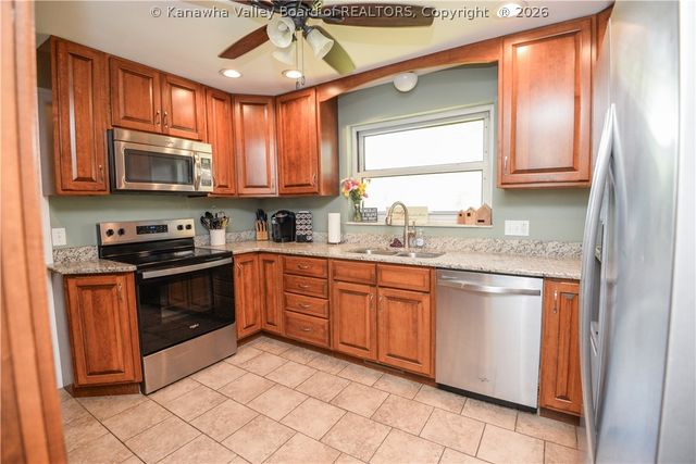 5115 Dean Drive, Charleston, WV 25313