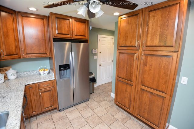 5115 Dean Drive, Charleston, WV 25313