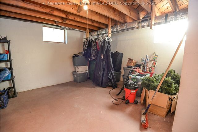 5115 Dean Drive, Charleston, WV 25313