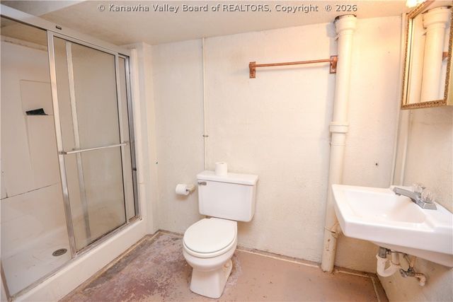 5115 Dean Drive, Charleston, WV 25313