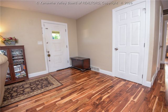 5115 Dean Drive, Charleston, WV 25313