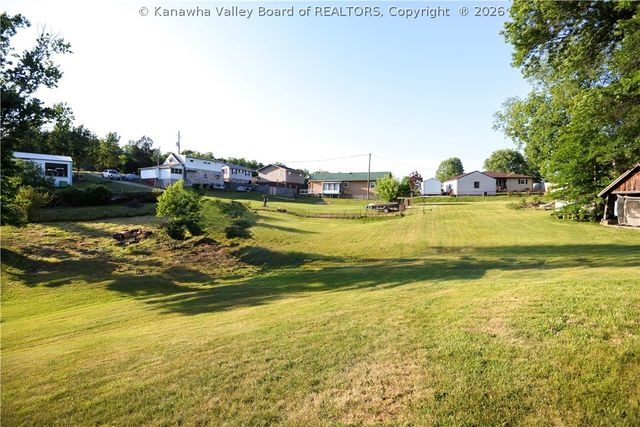 5115 Dean Drive, Charleston, WV 25313