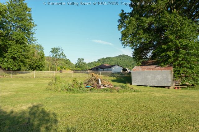 5115 Dean Drive, Charleston, WV 25313