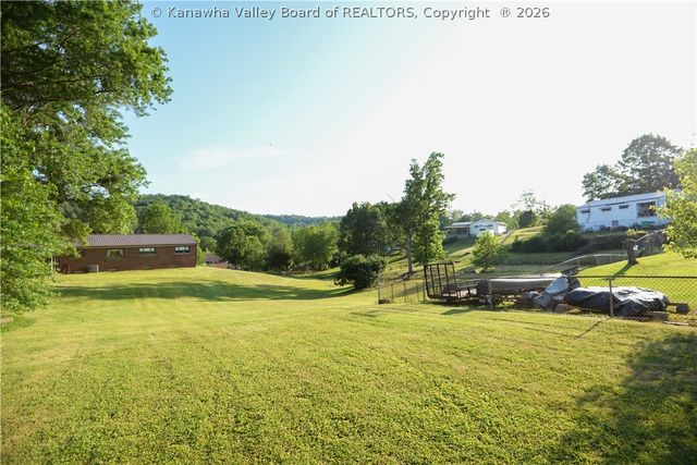 5115 Dean Drive, Charleston, WV 25313